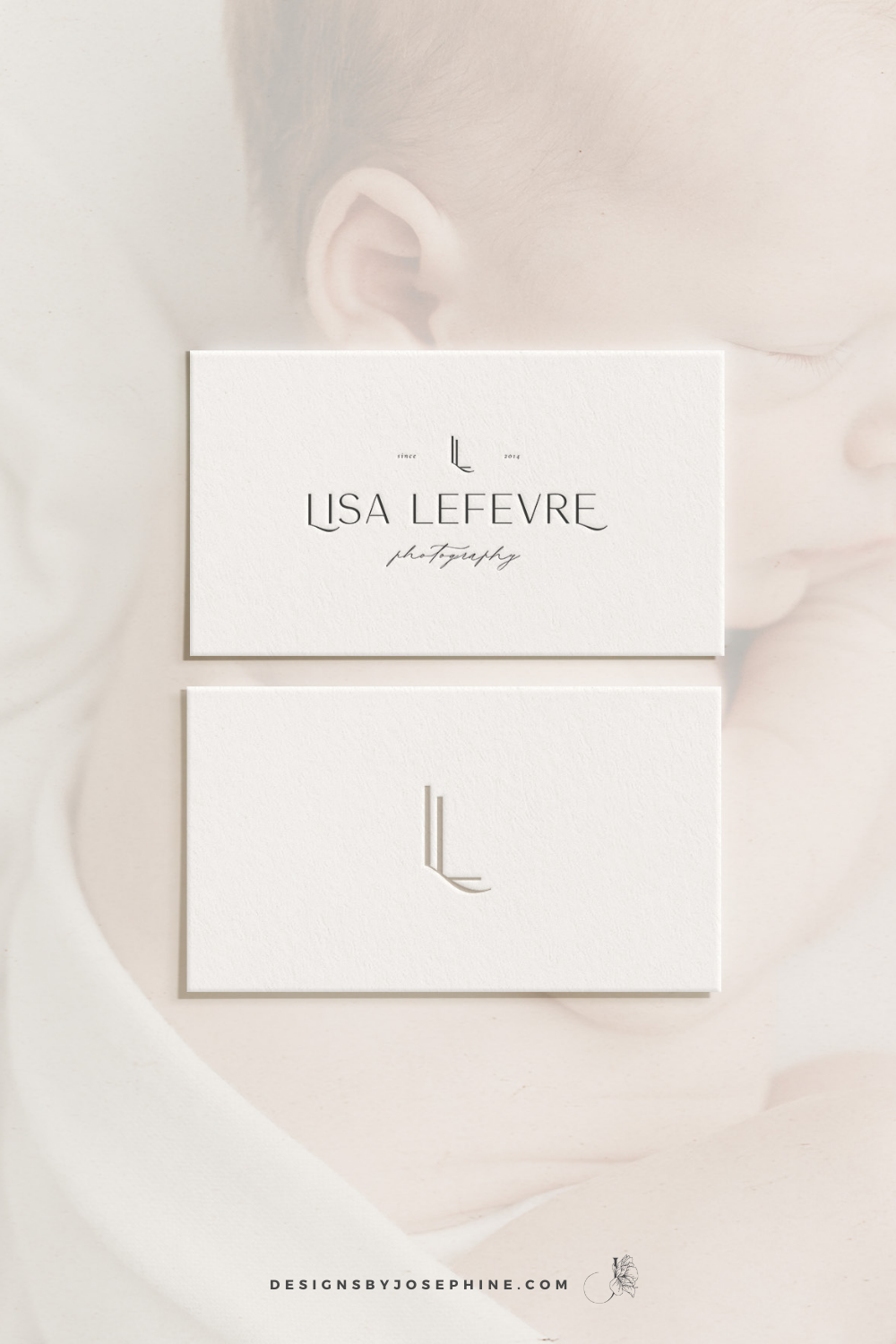 Business card mockup with the branding for a newborn photographer, it's a very simple and elegant brand design that is femenine and luxerious
